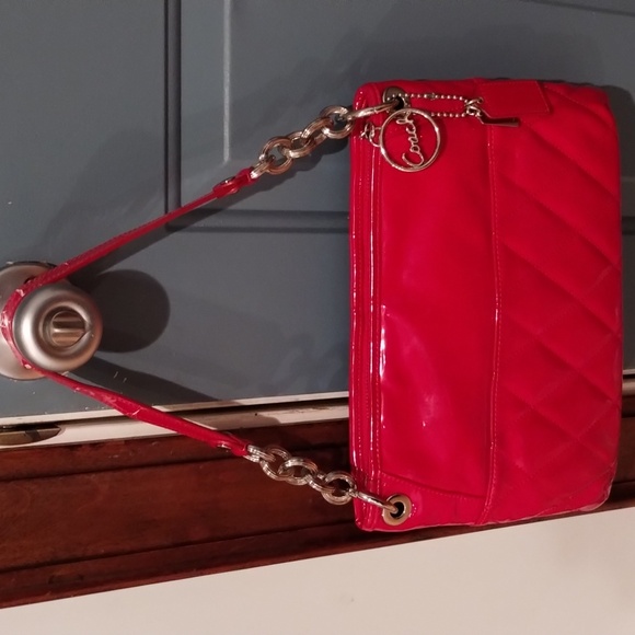 Coach Poppy Quilted Liquid Gloss Cherry Red Patent Leather Shoulder Bag Rare - Picture 4 of 17